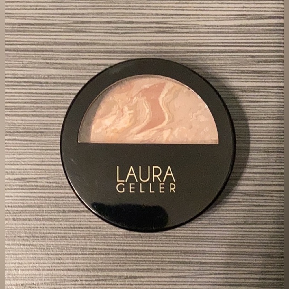 Laura geller baked balance n brighten foundation